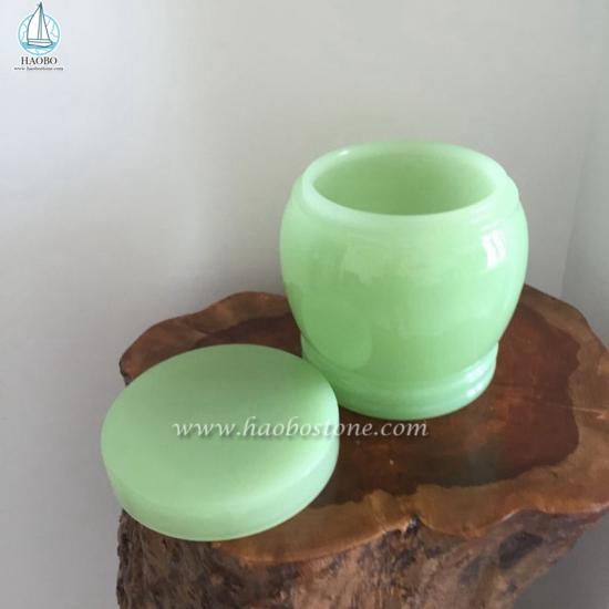 urne de cremation de pierre jade